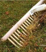 Gabeln, Sensen, Rechen